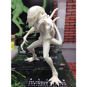 ALIEN SSS PREMIUM BIG FIGURE LUMINOUS VERSION (JPV)