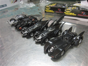 BATMOBILE COLLECTION BATMAN .  TAKARA