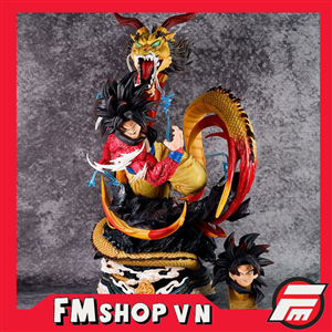 PVC GOKU SSJ4 DRAGON FIST FAKE