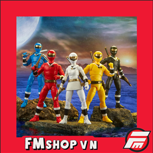 LIGHTNING COLLECTION POWER RANGER ALIEN RANGER SET OPEN