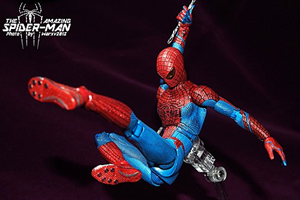 MAFEX SPYDERMAN AMAZING 2ND