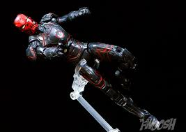 MARVEL LEGENDS IRON SKULL