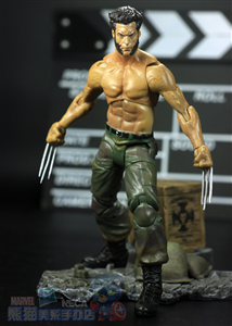 MARVEL SELECT THE WOLVERINE FAKE