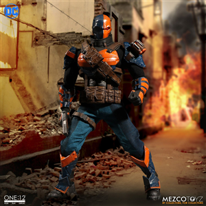 MEZCO DEATHSTROKE