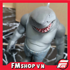 MÔ HÌNH SUICIDE SQUAT KING SHARK FAKE