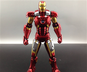 MODEL KIT IRON MAN MK7