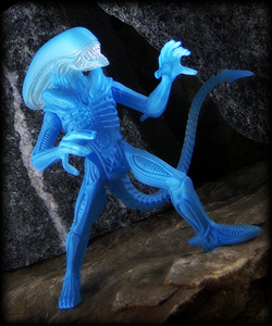 NECA ALIEN WARRIOR BLUE CHINA VER