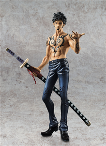 ONE PIECE TRAFALGAR LAW FAKE