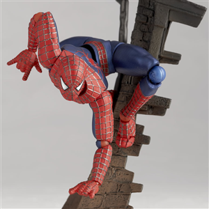 REVOLTECH SPIDER-MAN FAKE