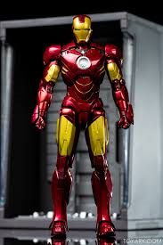 SHF IRON MAN MARK 4 + HALL ( ORDER )