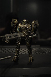 TRANS DELUXE LOCKDOWN