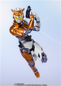 [PRE-ORDER]SHF KAMEN RIDER VALKYRIE RUSHING CHEETAH(PBANDAI)
