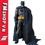(NEW) MAFEX NO.126 BATMAN HUSH BLUE VER CT