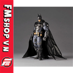 REVOLTECH ARKHAM KNIGHT BATMAN FAKE