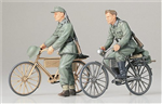 TAMIYA 1/35 GERMAN SOLDIERS WITH BYCYCLES