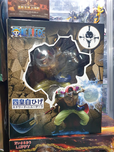 Mua bán RESIN WHITEBEARD FAKE