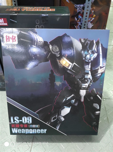 Mua bán TRANSFORMERS BMB IRONHIDE LS-09