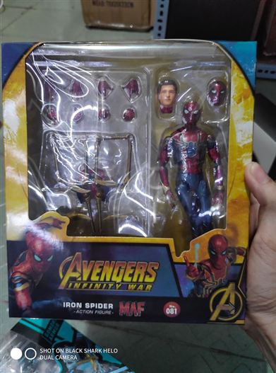 Mua bán MAFEX IRON SPIDER INFINITY WAR FAKE
