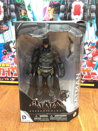 Mua bán DC COLLECTIBLES BATMAN ARKHAM KNIGHT (BATTLE DAMAGED)