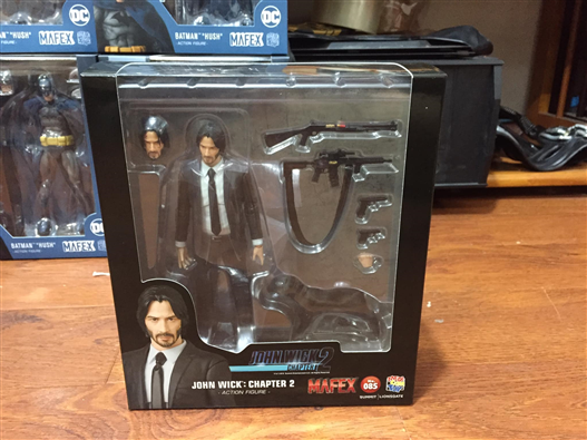 Mua bán MAFEX JOHN WICK CHAP 2