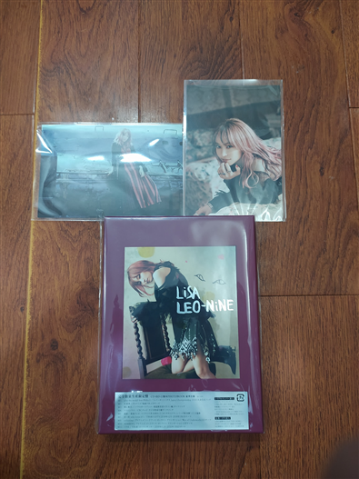 Mua bán PHOTOBOOK LISA LEO NINE