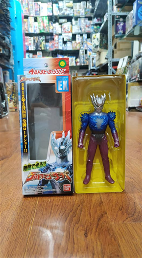 Mua bán UHS ULTRAMAN SAGA 2012