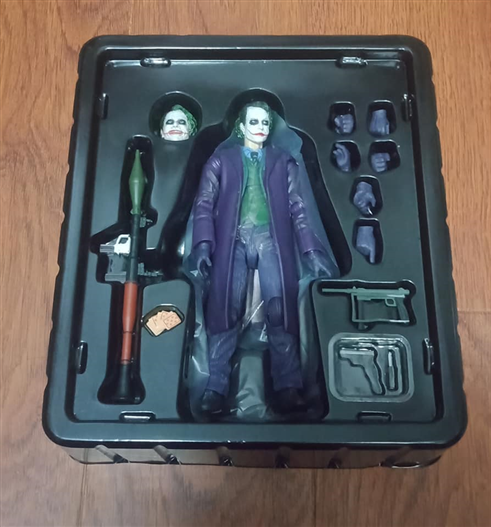 Mua bán MAFEX JOKER THE DARK KNIGHT LIKE NEW
