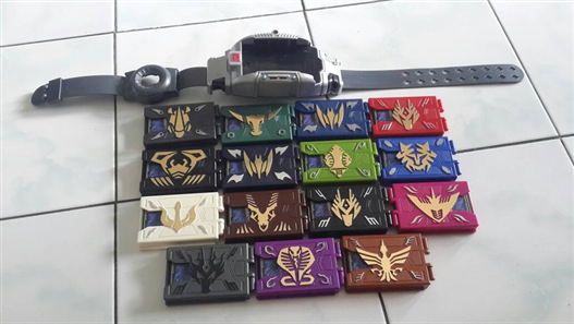 Mua bán DX RYUKI SET 13 DECK LIKE NEW