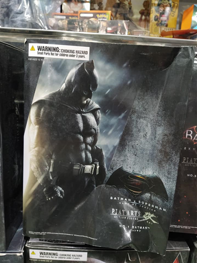 Mua bán PLAY ARTS KAI BATMAN BVS FAKE