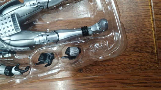 Mua bán SHF KAMEN RIDER GAIM KIWAMI ARMS 2ND (THIẾU 1 BÀN TAY)