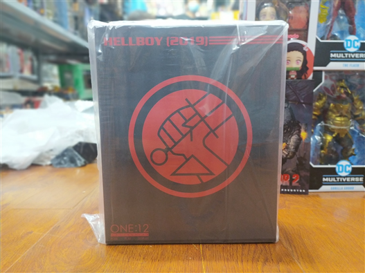 Mua bán MEZCO HELLBOY 2019