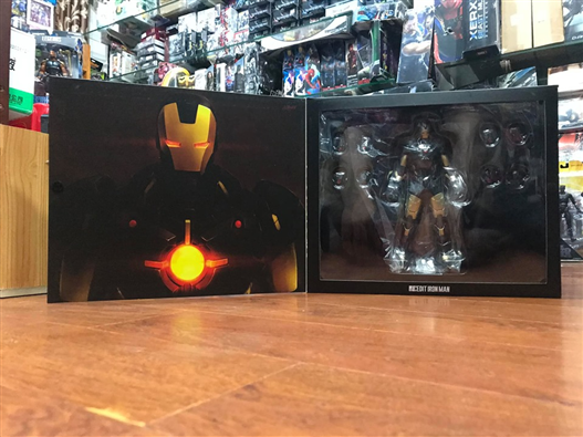 Mua bán RE:EDIT IRON MAN VER BLACK × GOLD 06 LIKE NEW
