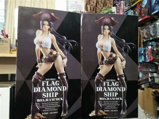 Mua bán PVC ONE PIECE FLAG DIAMOND SHIP BOA HANCOCK FAKE