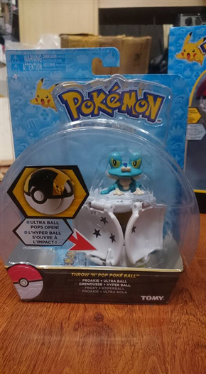 Mua bán POKEMON TOMY FROAKIE + ULTRA BALL