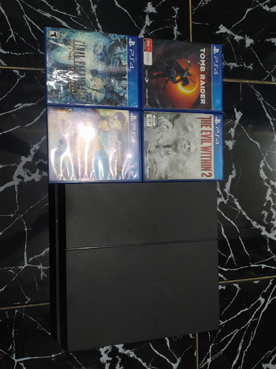 Mua bán MÁY CHƠI GAME PLAY STATION 4 PS4 KO BOX KÈM 4 ĐĨA GAME