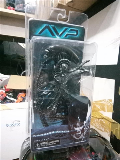 Mua bán NECA AVP ALIEN WARRIOR CHINA VER