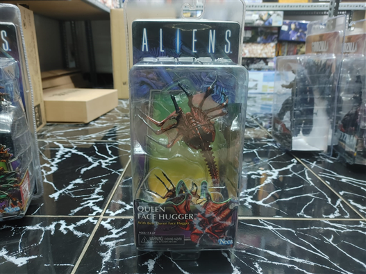 Mua bán NECA QUEEN FACE HUGGER CHINA VER