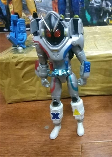 Mua bán CHANGE KAMEN RIDER FOURZE MAGNET STATE KO BOX (KO CÀNG)