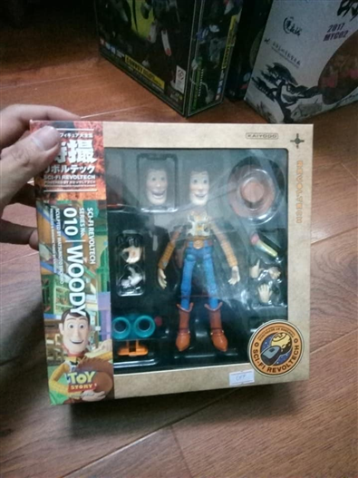 Mua bán SCI-FI REVOLTECH WOODY 2ND