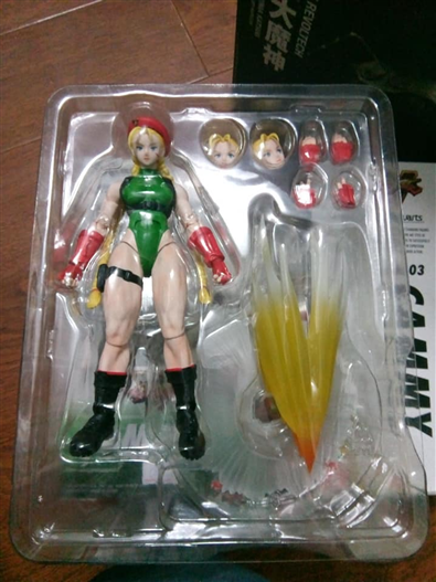 Mua bán SHF STREET FIGHTER CAMMY 2ND