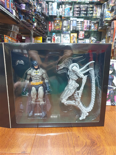 Mua bán NECA BATMAN & ALIENS JPV