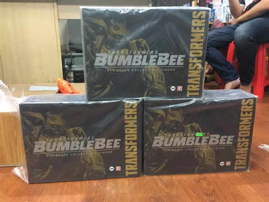 Mua bán 3A BUMBLEBEE DELUXE SCALE FIGURE - MULTICOLOR