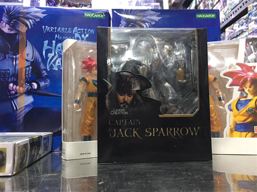 Mua bán SHF CAPTAIN JACK SPARROW FAKE