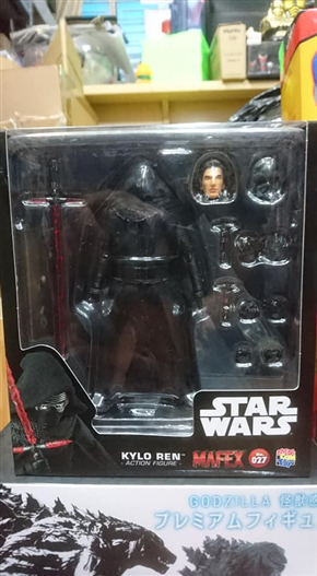 Mua bán MAFEX STAR WAR KYLO REN 2ND