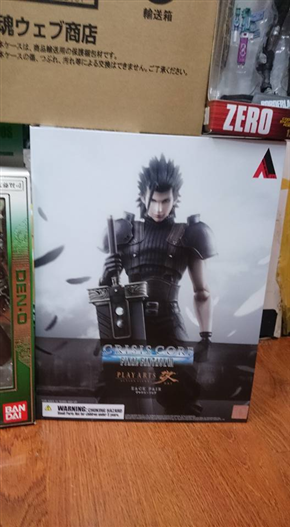 Mua bán PAK FINAL FANTASY VII : CRISIS CORE - ZACK