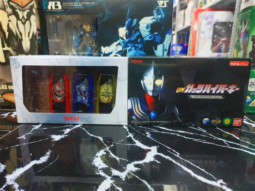 Mua bán DX GUTS HYPER KEY ULTRAMAN TIGA SET