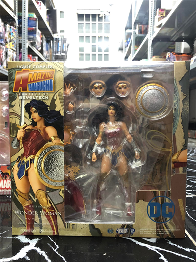 Mua bán REVOLTECH DC WONDER WOMAN
