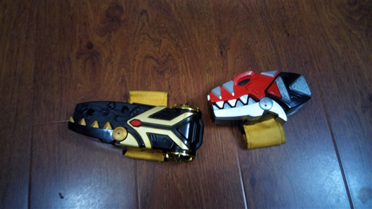 Mua bán DX DINO BRACE + DINO COMMANDER XÁC 250k/1