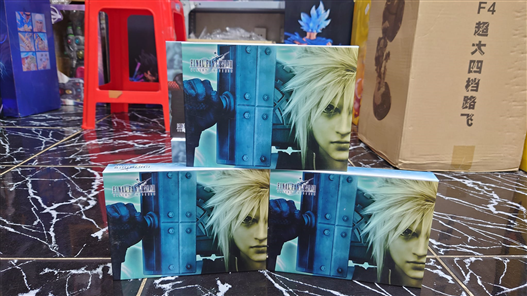 Mua bán SET PHỤ KIỆN FINAL FANTASY CLOUD STRIKE SWORD MÀU VÀNG 