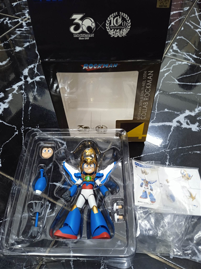 Mua bán COLLAB ROCKMAN 30 10TH 2ND
